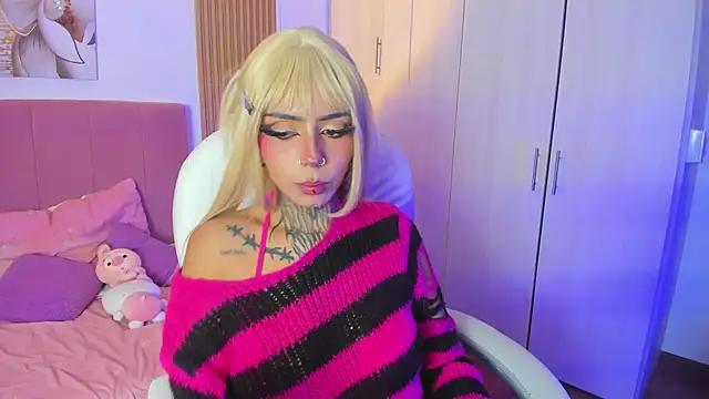 KoraRousee online show from September 29, 2:11 pm