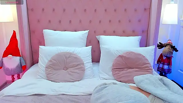 HelenTiny online show from December 22, 6:27 am