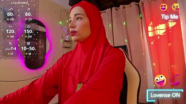 ShanaJamil online show from October 6, 12:00 pm