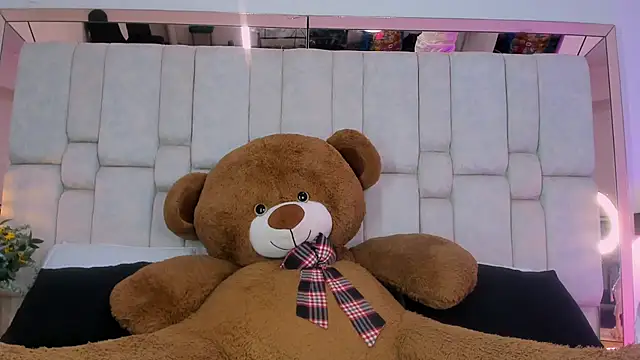  GigiDoll  online show from October 7, 12:20 pm