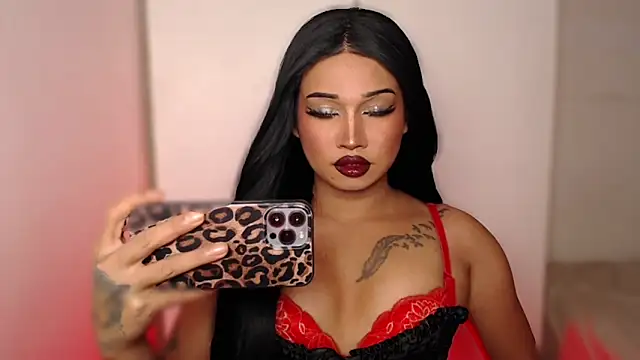 WomanOfYourDreams online show from September 27, 9:38 am