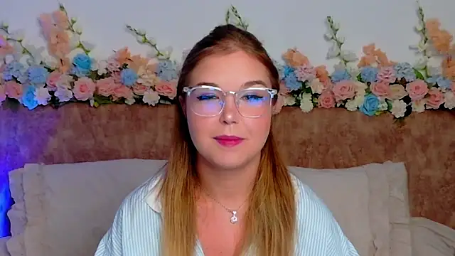 Lilith Bonheur online show from March 26, 1:35 pm