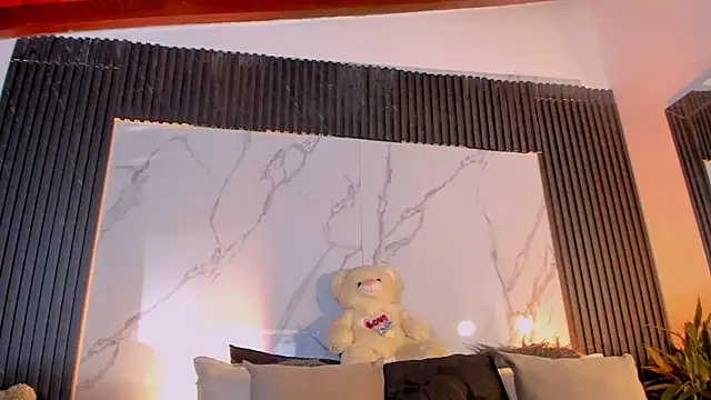 joselin rouse online show from September 24, 12:04 pm