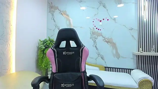 sofi  18  online show from February 21, 6:08 pm