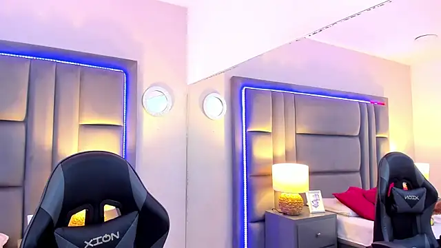 LaylaaDoll online show from October 18, 9:49 pm