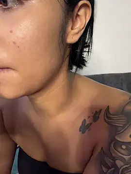 Isabella-Teen online show from April 3, 2:09 am