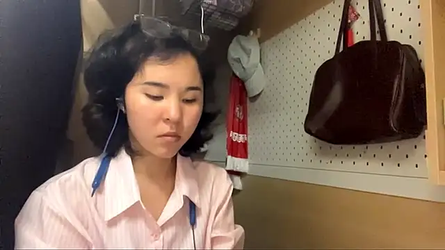 JennyCarpenter online show from June 8, 9:43 am