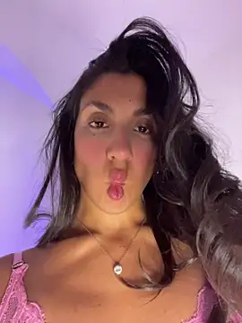 MaddyX   online show from May 8, 8:21 pm