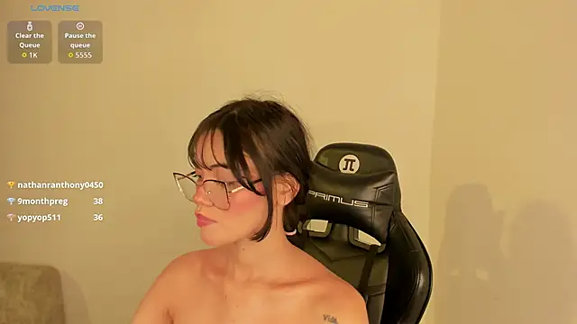 Sofia pregnant online show from October 13, 10:45 pm