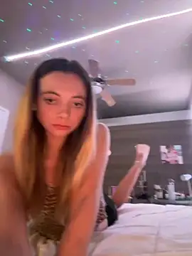 cuminhot69 online show from September 22, 12:36 pm