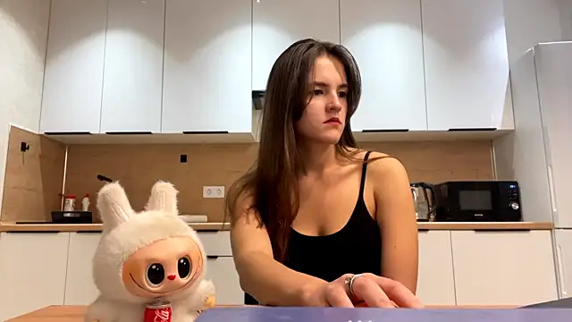 Snapshot of FavorLeila chatting on September 19, 3:33 pm FavorLeila online show from September 19, 3:33 pm