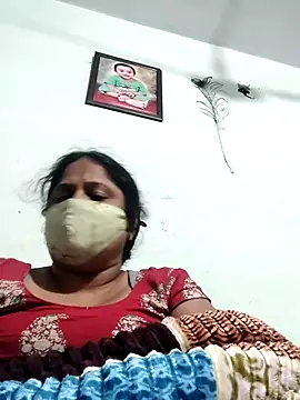 Mmm143 online show from December 3, 10:17 am