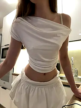 FriendlyFire 18 online show from October 11, 8:11 pm