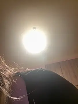 marouska official online show from March 6, 7:31 pm