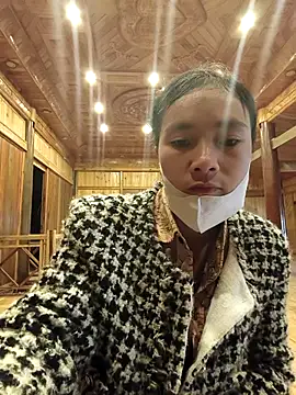 lily-00 online show from December 15, 8:08 am