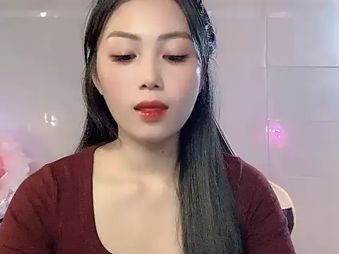 Lyly4757 online show from October 25, 9:39 am