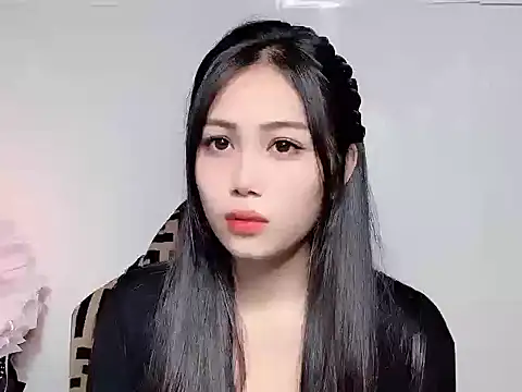 Lyly4757 online show from January 12, 2:44 pm