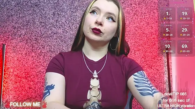 CarolinaReaperr online show from November 22, 1:14 pm