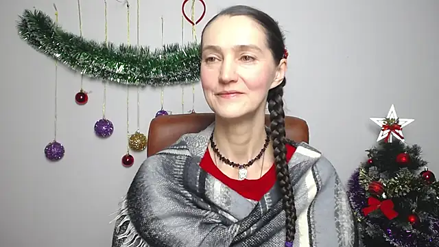 TayaFinch online show from December 15, 1:38 pm