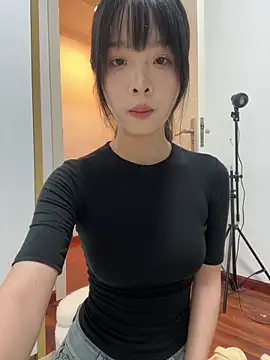 qiqi x online show from May 24, 2:05 pm