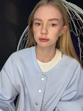 MilaMoone online show from October 31, 1:48 pm