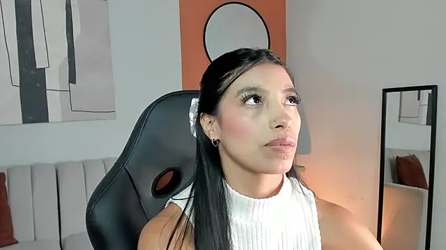 Tiffany Low online show from March 13, 2:29 pm