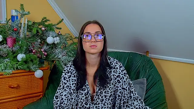 AnneAvery online show from December 5, 6:46 am