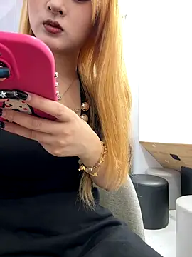 yuki june online show from October 18, 10:29 am