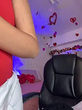 EMILIIA RICHTER   online show from February 5, 8:01 pm