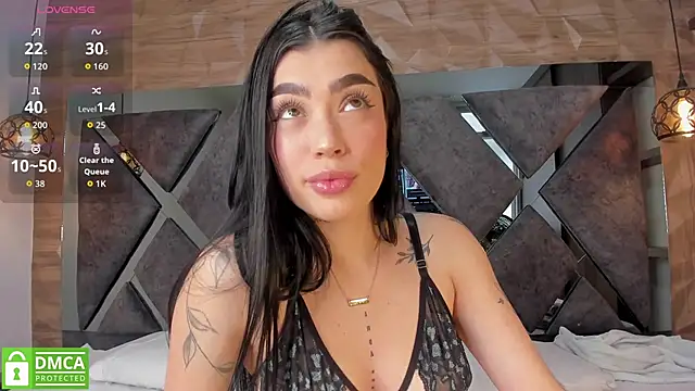 Scarlet  Jones  online show from December 22, 9:18 pm