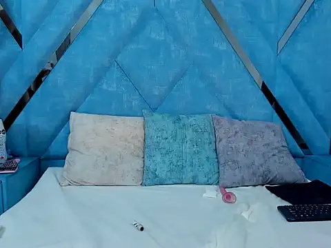 DuoAndLovee online show from October 7, 8:57 pm