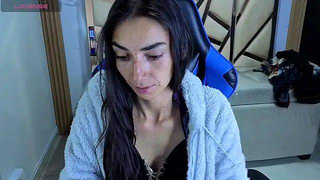 Maily a  online show from February 17, 2:44 am