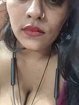 Jasmine Januja online show from June 23, 3:26 am