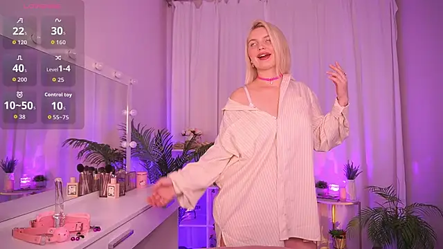 Amelia Wells online show from October 10, 5:23 am