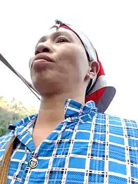 donna-bae online show from February 16, 9:42 am