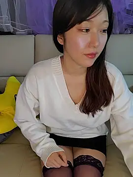 M Kaede online show from December 3, 7:38 pm