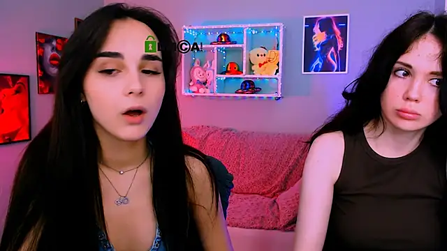 ariana ross7 online show from May 28, 7:45 pm