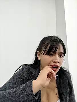 MILA  06 online show from December 16, 1:17 pm