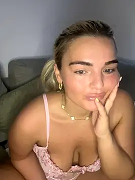 Snapshot of BelleXx chatting on September 21, 5:50 am BelleXx online show from September 21, 5:50 am