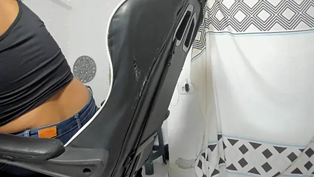 Dakota x18 online show from October 27, 7:41 pm