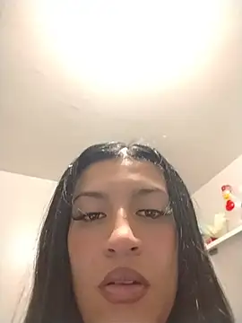 gabii hardy online show from July 2, 10:10 am
