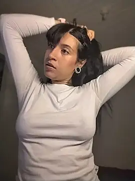 gabii hardy online show from July 20, 9:34 am