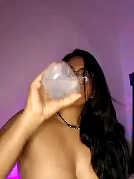 Renata Zoe online show from September 22, 3:05 am