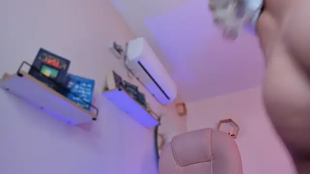 SofiaClarkson online show from September 26, 1:20 pm