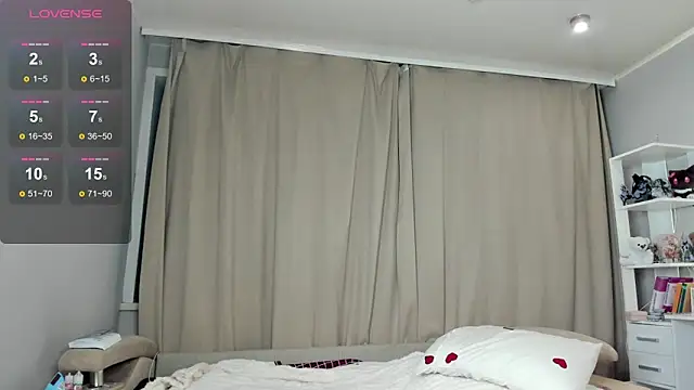  DarknessQueen online show from December 15, 11:04 am