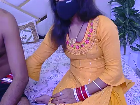 Lovelyy-couple online show from October 15, 4:59 am