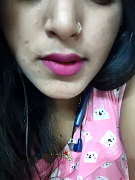 suzika  online show from November 8, 9:09 pm