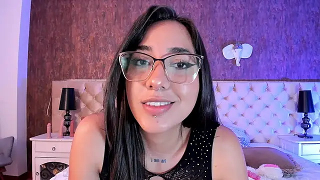 LiaaTurner online show from September 19, 8:41 pm