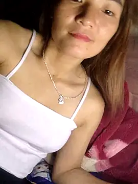 Snapshot of phuongxinhxan chatting on October 22, 12:32 pm phuongxinhxan online show from October 22, 12:32 pm