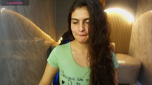 dany r  online show from October 10, 1:38 pm